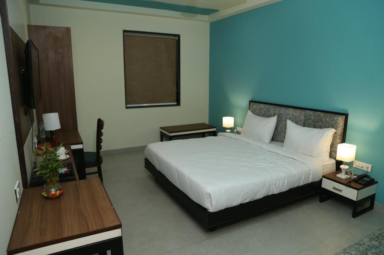 Vijay Vilas Hotel & Convention Hall Agra  Bagian luar foto