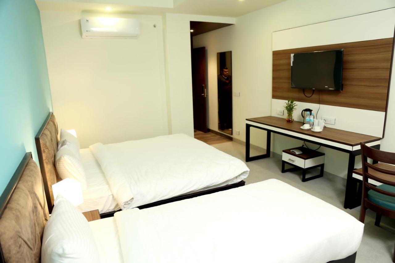 Vijay Vilas Hotel & Convention Hall Agra  Bagian luar foto